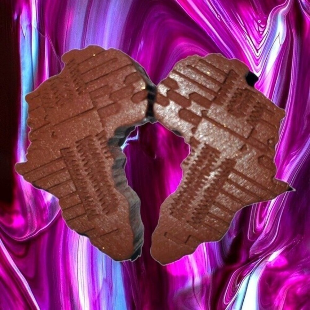 Wood Mirrored Africa Map Earrings Women‎ Textured Geometric Studs Brown OS NEW